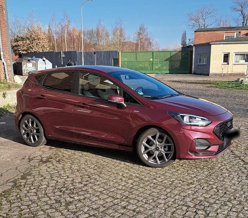 Gebraucht Ford Fiesta 125 PS (91 kW) 2022 Violet Kleinwagen