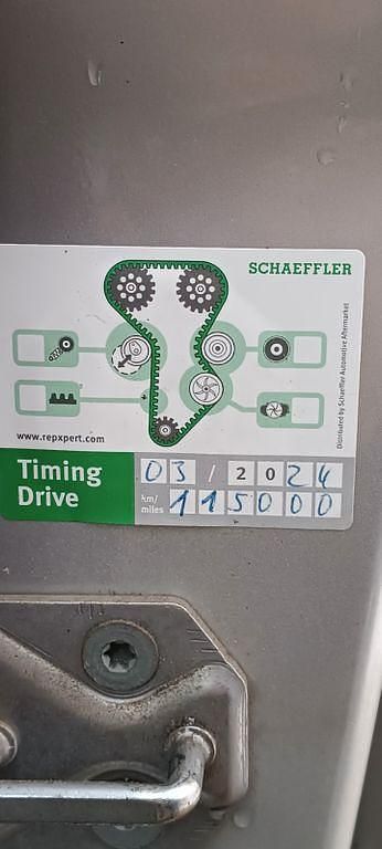 Silber Gebraucht 2015 Ford Tourneo Connect Titanium Van / Kleinbus | 10.200 € (Guter Preis) - Bild 1/4