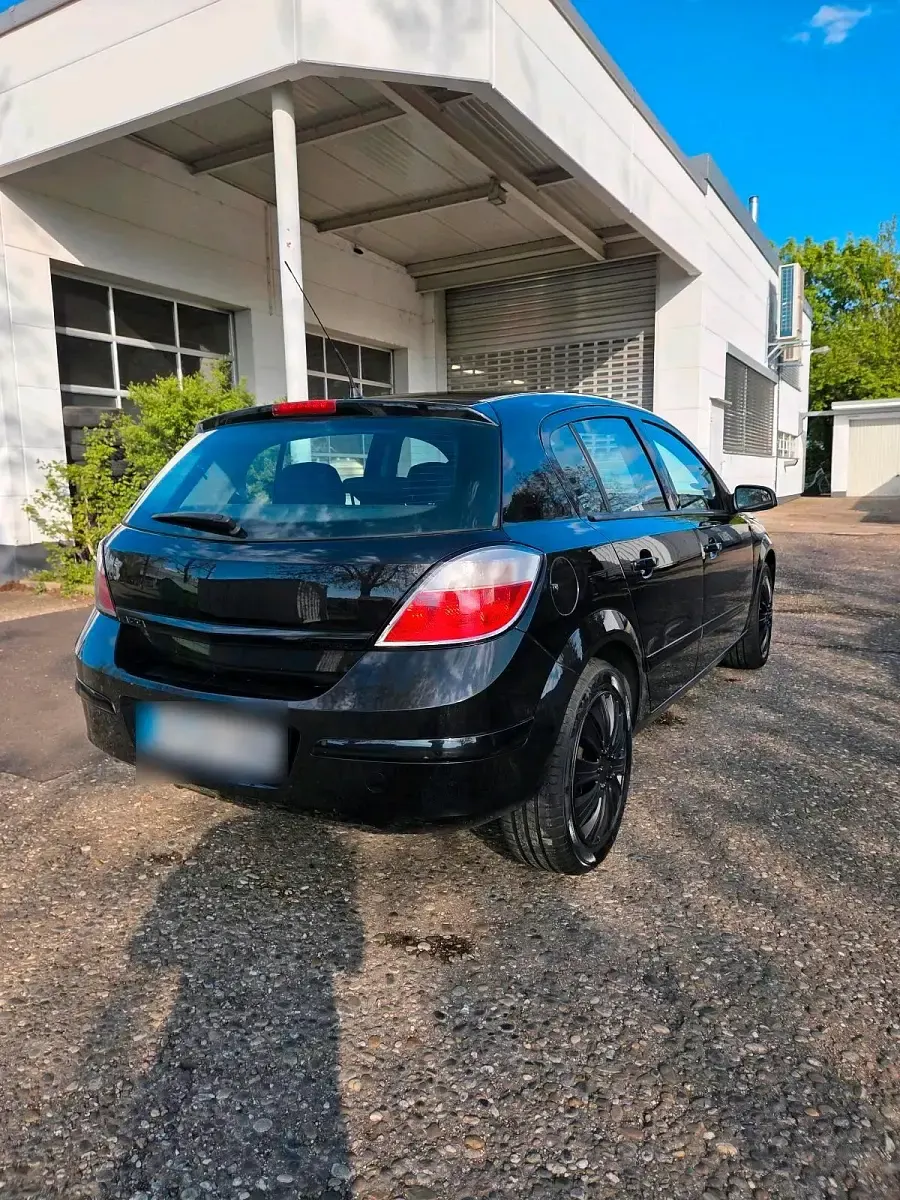Occasion Opel Astra 105 ch (77 kW) 2007 Noir Citadine