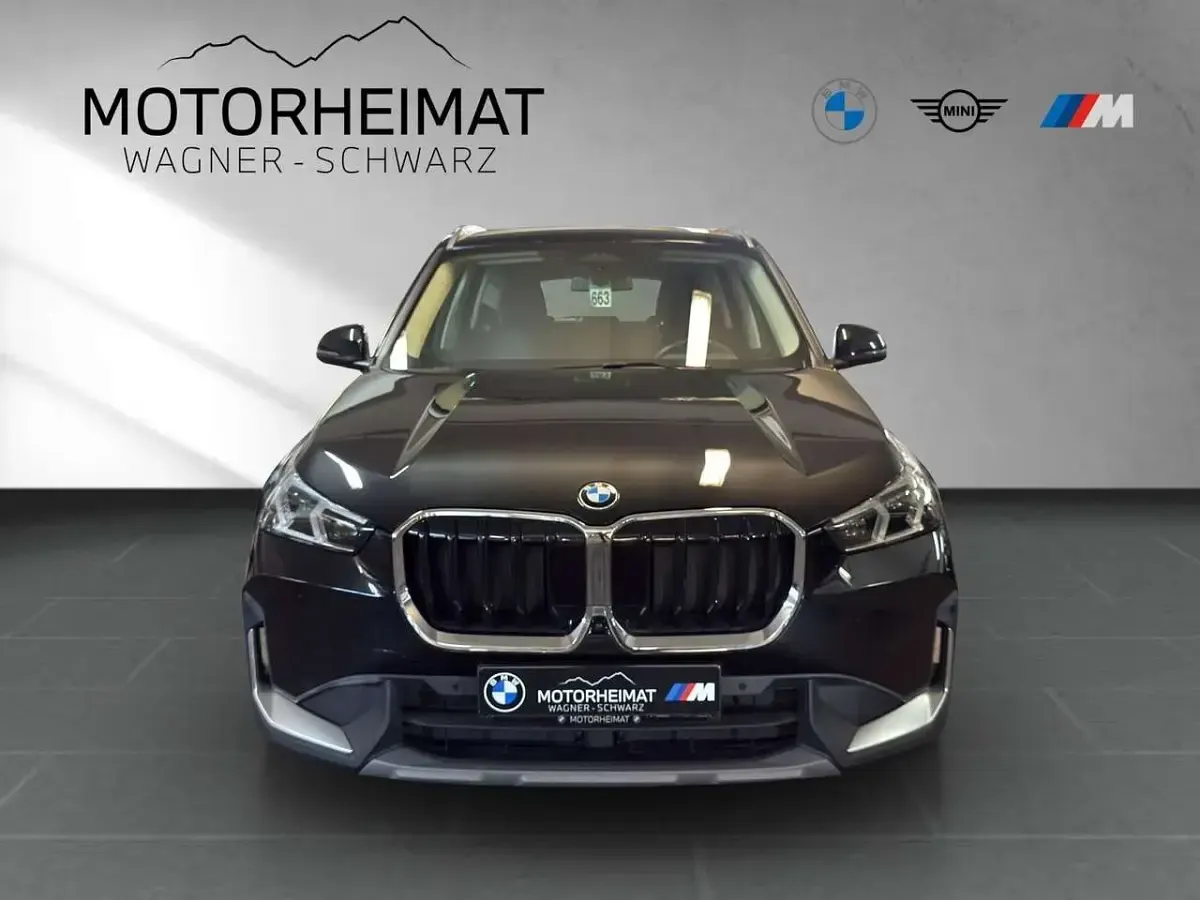 Używany BMW X1 136 KM (100 kW) 2023 Czarny SUV