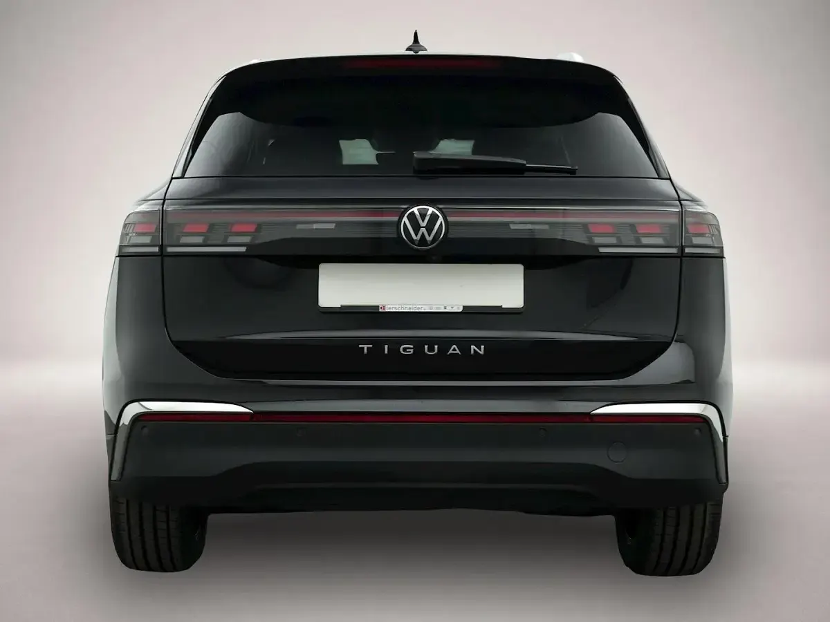 Gebraucht VW Tiguan Elegance 150 PS (110 kW) 2024 Manufacturer SUV