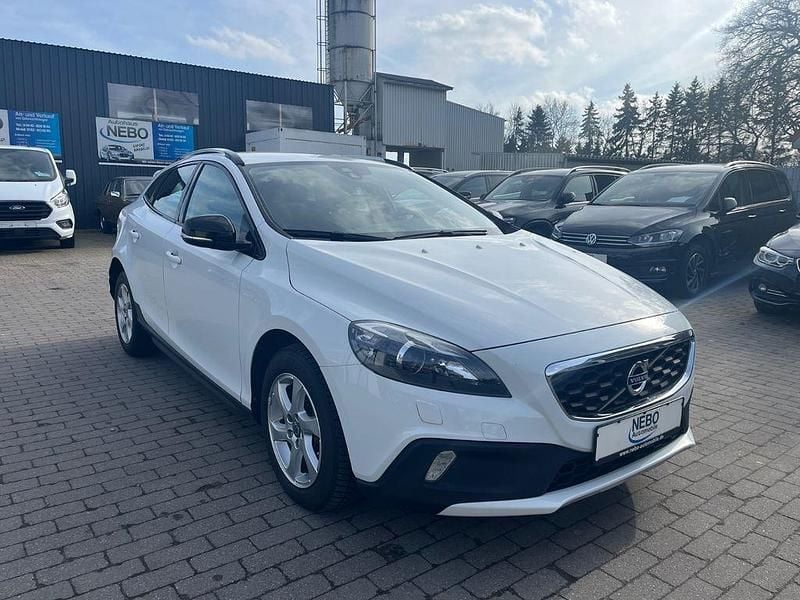 Gebraucht Volvo V40 CC You! 150 PS (110 kW) 2014 Weiß Kombi