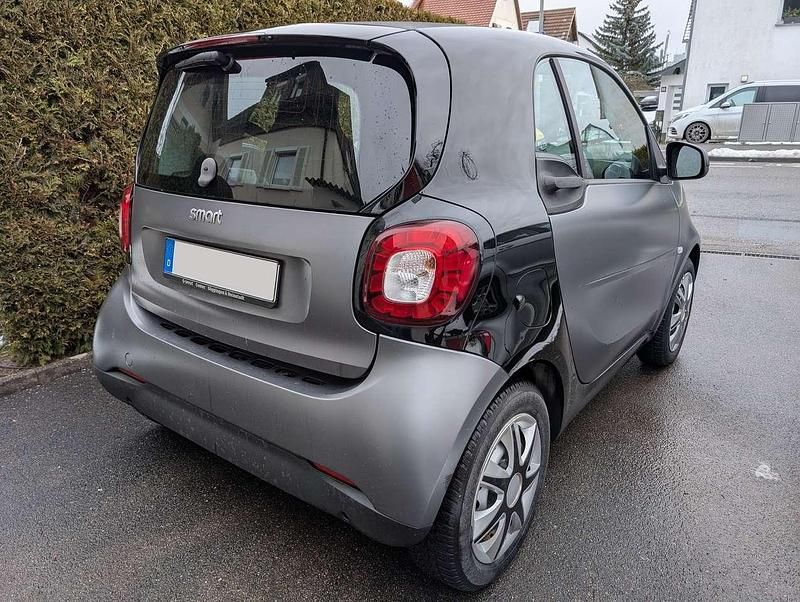 Gebraucht Smart ForTwo Coupé Passion 90 PS (66 kW) 2017 Grau Coupé