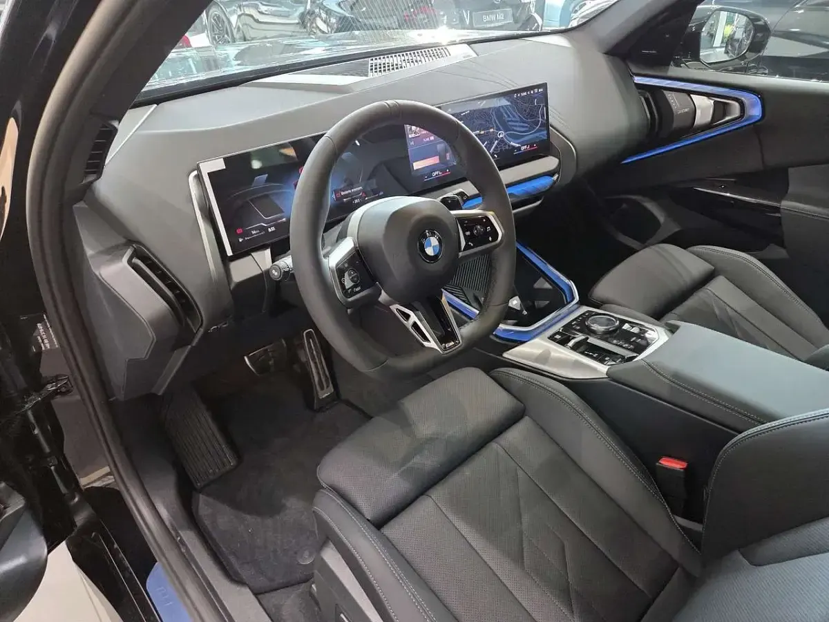 Neu BMW X3 M Sport 197 PS (144 kW) 2026 Black sapphire SUV
