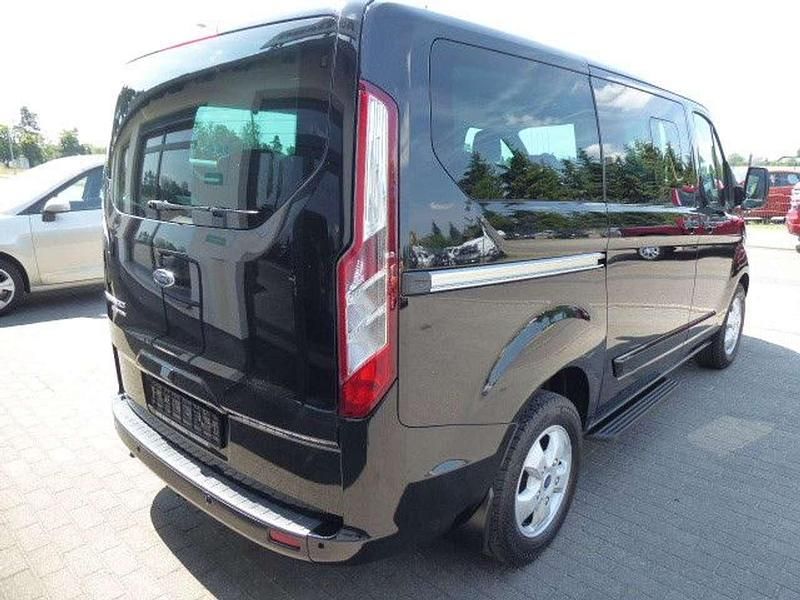 Gebraucht Ford Transit Tourneo Titanium 170 PS (125 kW) 2016 Iridiumschwarz metallic Van / Kleinbus
