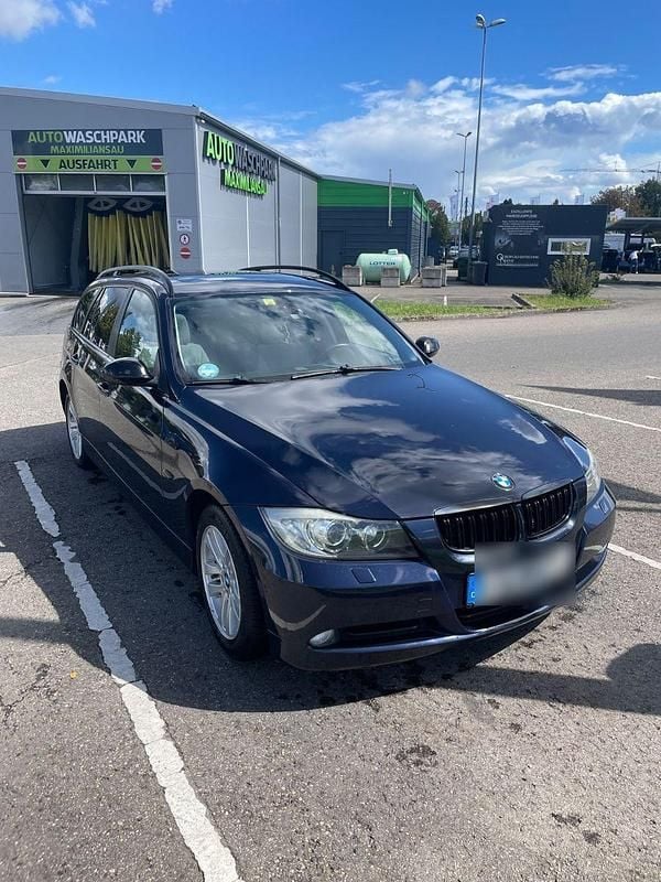 Blau Gebraucht 2007 BMW 320 Kombi | 2.200 € (Superpreis) - Bild 1/4