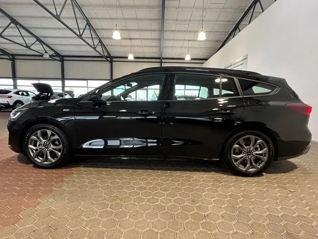 Używany Ford Focus ST-Line 155 KM (114 kW) 2025 Czarny Kombi