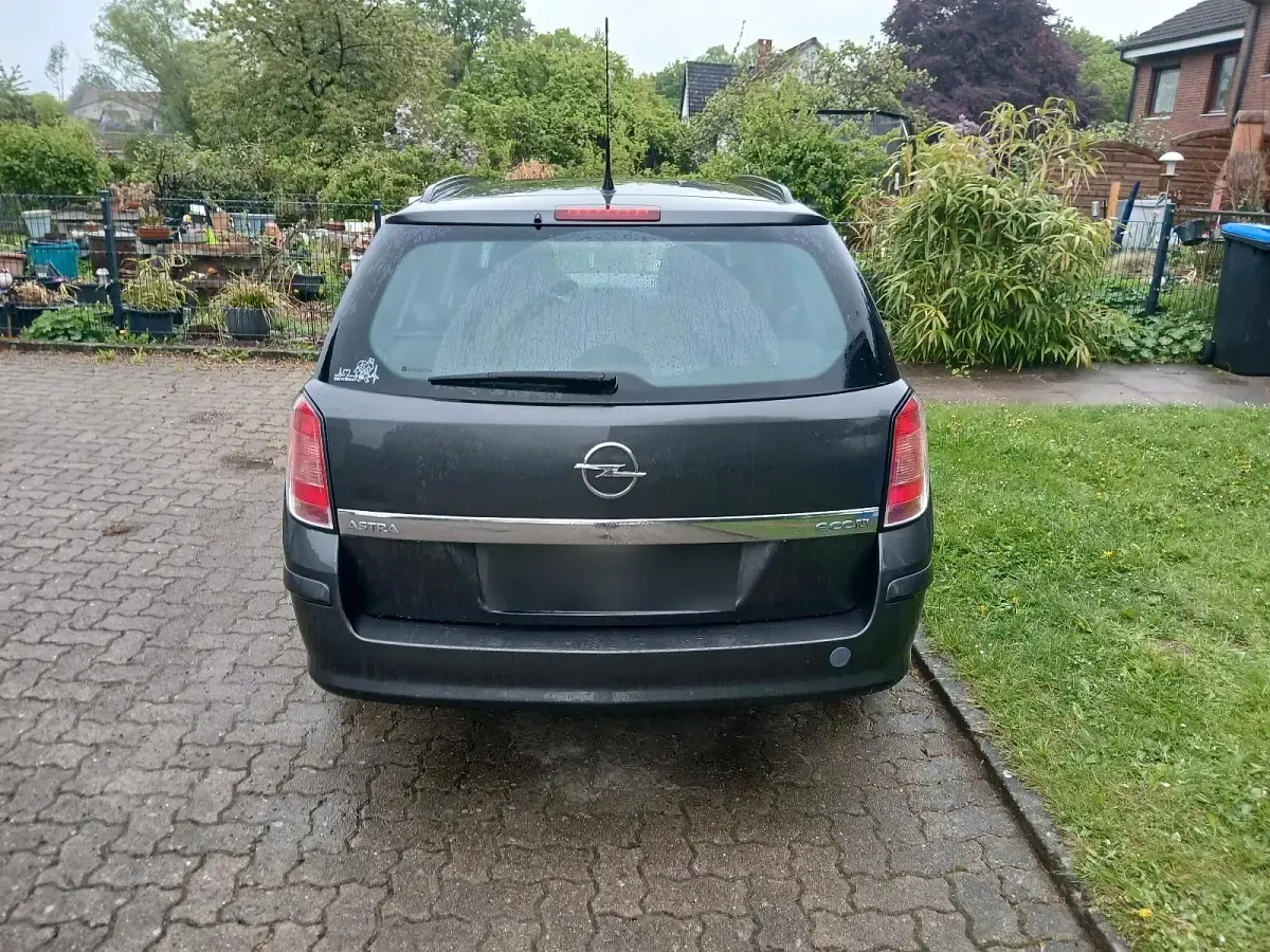 Usata Opel Astra Edition 90 CV (66 kW) 2008 Grigio Station wagon
