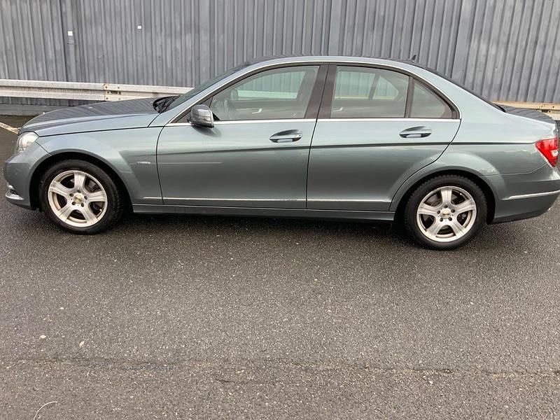 Gebraucht Mercedes C250 204 PS (150 kW) 2011 Limousine