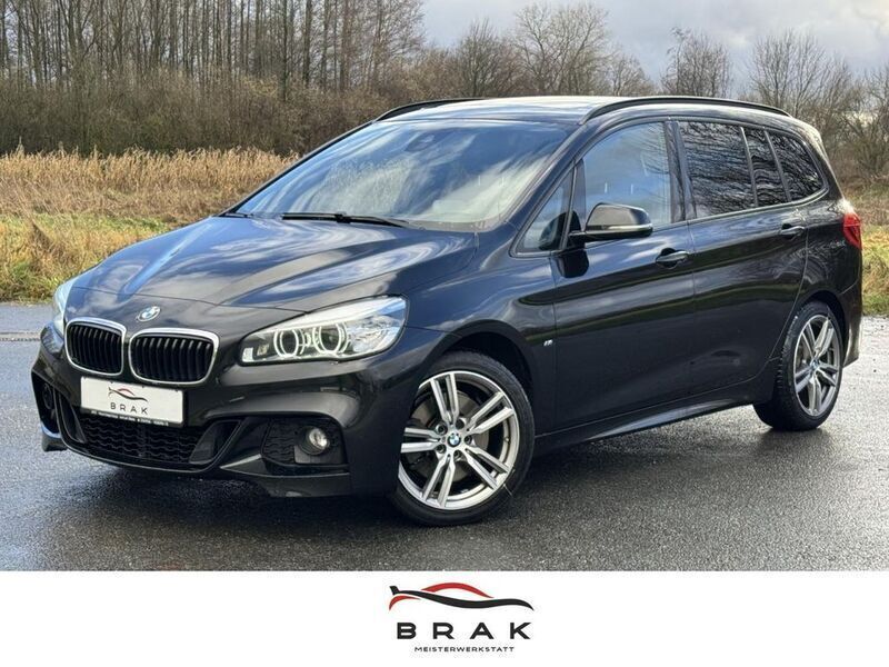 Black sapphire (schwarz) Gebraucht 2017 BMW 220 Gran Tourer M Sport Van / Kleinbus | 14.980 € (Fairer Preis) - Bild 1/3