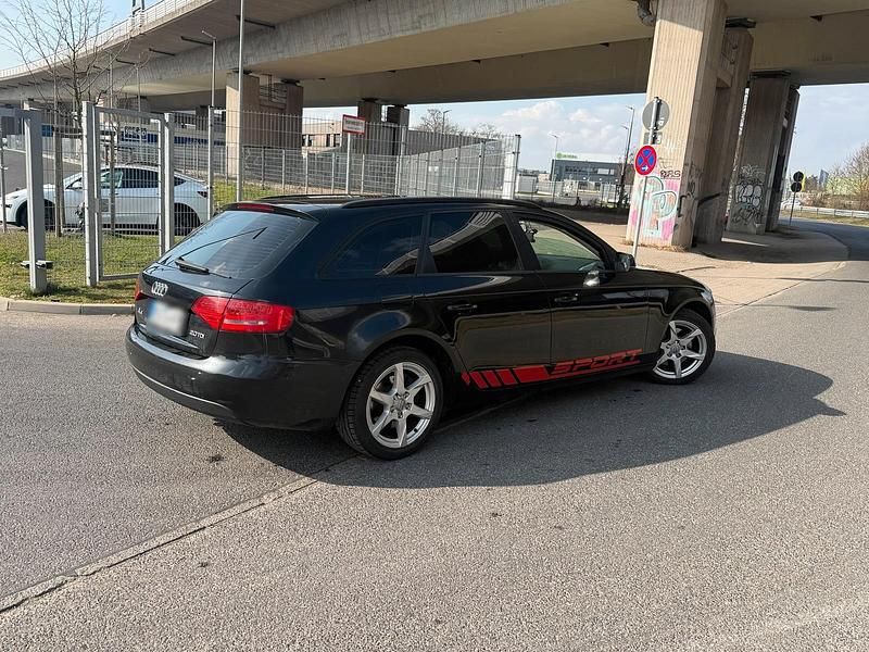Gebraucht Audi A4 143 PS (105 kW) 2010 Schwarz Kombi