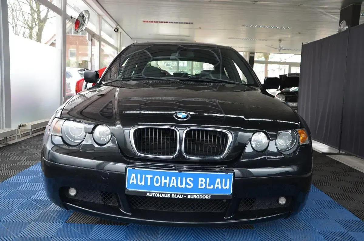 Gebraucht BMW 318 M Sport 143 PS (105 kW) 2004 Schwarz Coupé