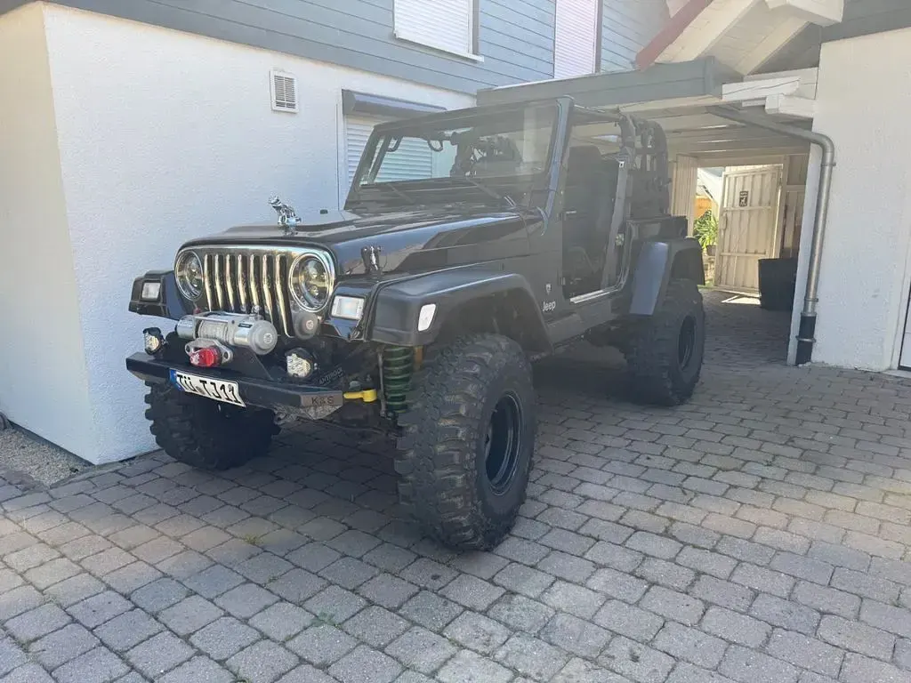 Gebraucht Jeep Wrangler Sport 177 PS (130 kW) 2001 Schwarz SUV