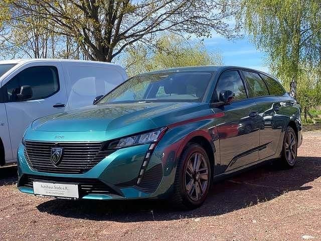 Gebraucht Peugeot 308 Active 131 PS (96 kW) 2024 Avatarblau Kombi