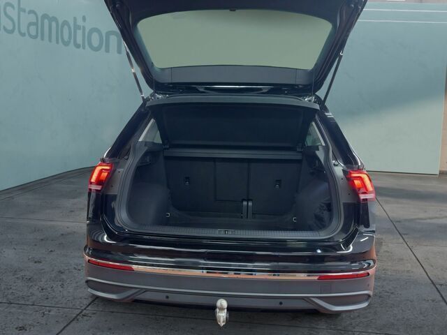 Gebraucht VW Tiguan Move 122 PS (89 kW) 2023 Schwarz SUV