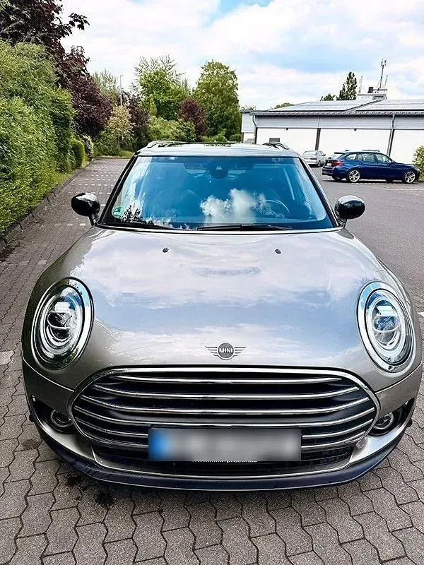 Gebraucht Mini Cooper Essential 136 PS (100 kW) 2019 Silber Kleinwagen