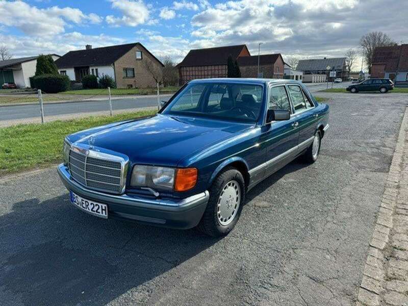 Blau Gebraucht 1987 Mercedes S300 SE Limousine | 12.990 € - Bild 1/4