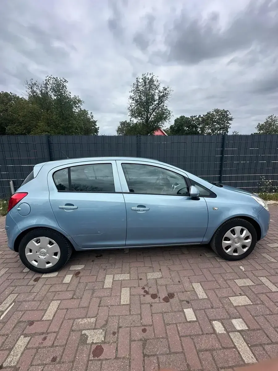 Gebraucht Opel Corsa 80 PS (58 kW) 2010 Blau Kleinwagen