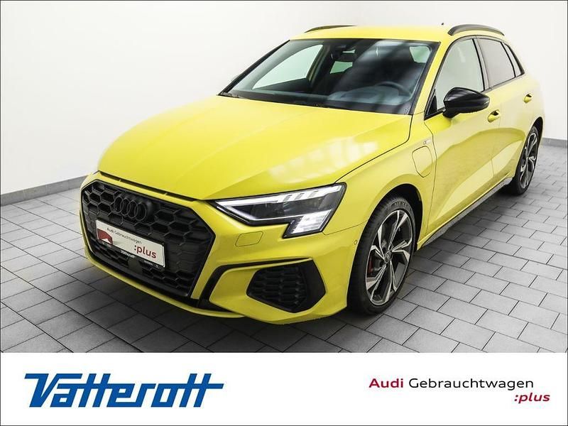 Gebraucht Audi A3 S-Line 245 PS (180 kW) 2024 Gelb Limousine