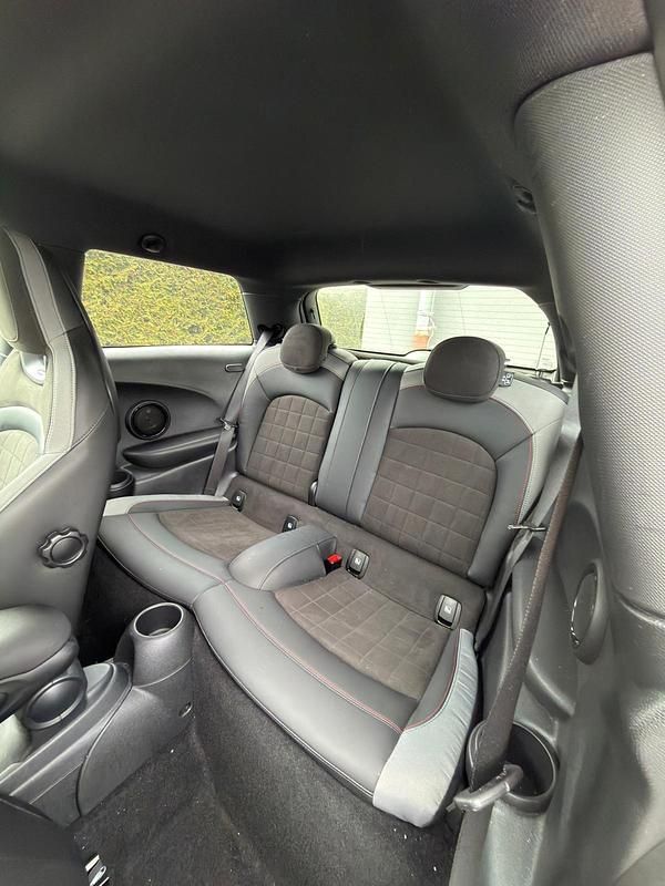 Gebraucht Mini Cooper 231 PS (169 kW) 2023 Weiß Kleinwagen