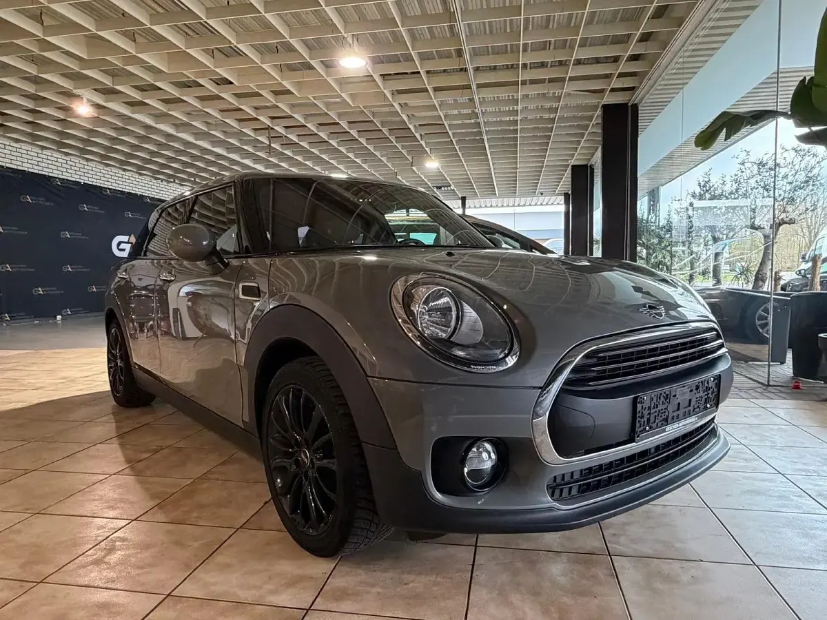 Gebraucht Mini One Clubman 102 PS (75 kW) 2018 Grau Kombi