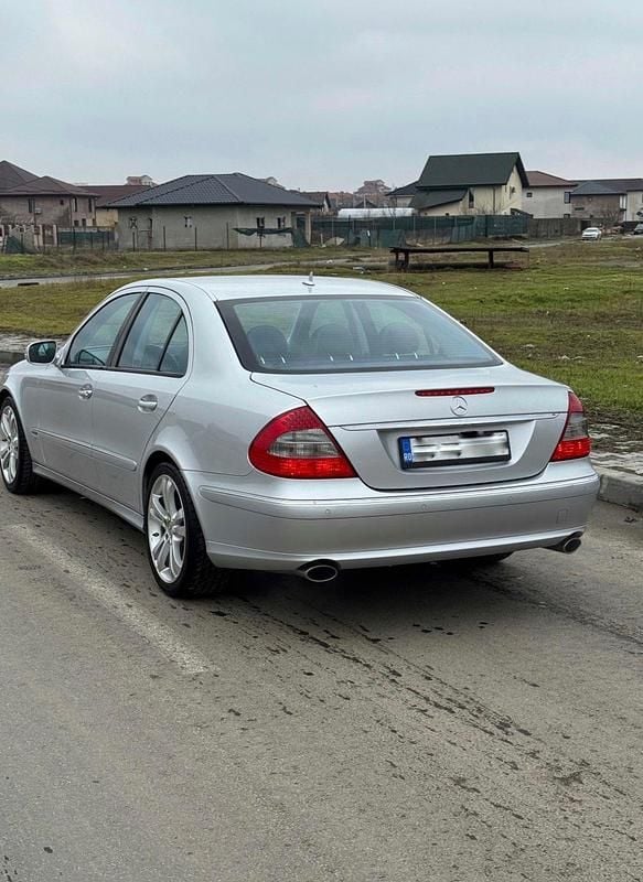 Gebraucht Mercedes E280 231 PS (169 kW) 2007 Grau Limousine