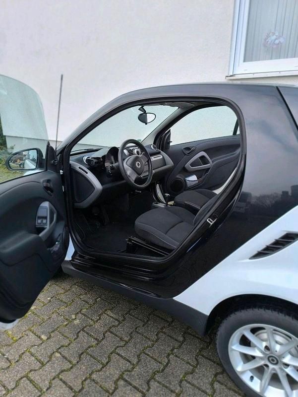 Gebraucht Smart ForTwo Coupé 71 PS (52 kW) 2010 Schwarz Coupé