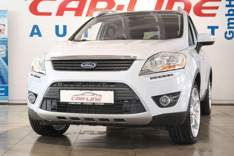 Weiß Gebraucht 2010 Ford Kuga Titanium SUV | 9.888 € (Etwas zu teuer) - Bild 1/4