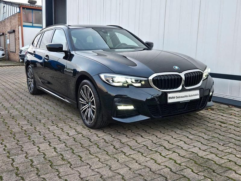 Gebraucht BMW 330e M Sport 292 PS (214 kW) 2020 Schwarz Limousine