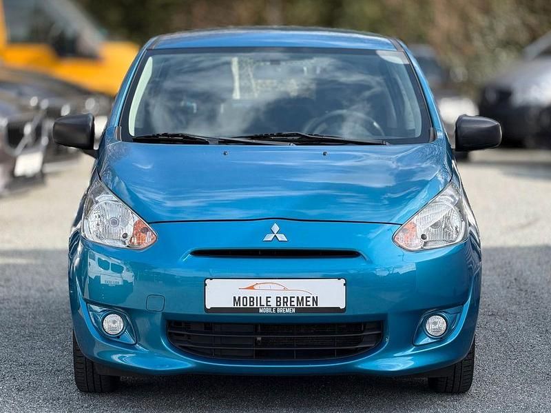 Gebraucht Mitsubishi Space Star Diamant Edition 71 PS (52 kW) 2016 Blau Kleinwagen
