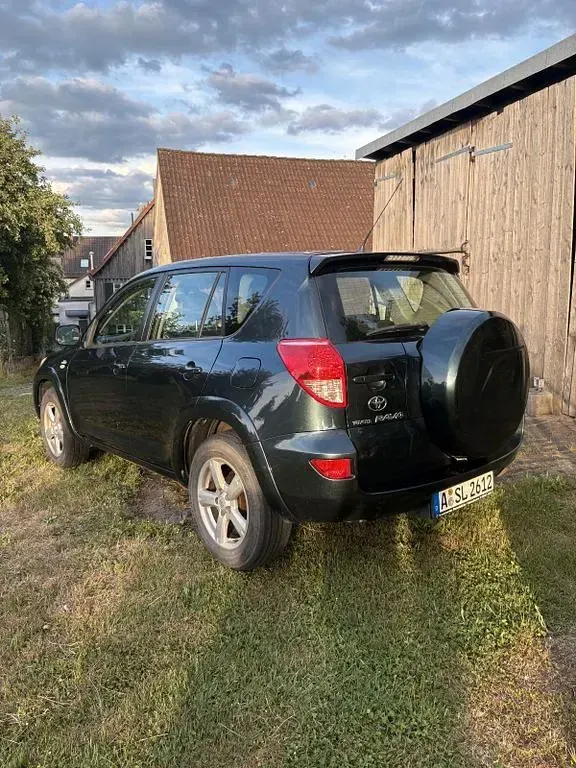 Gebraucht Toyota RAV4 177 PS (130 kW) 2008 Grün SUV