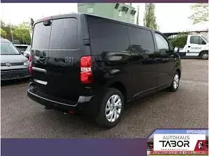 Neu Fiat Scudo 177 PS (130 kW) 2025 Schwarz (cinemaschwarz metallic) Van