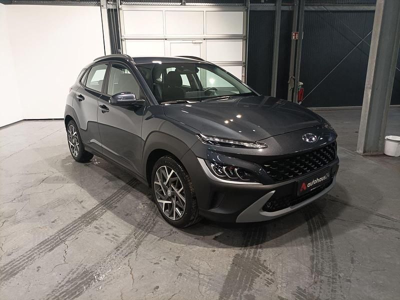 Grau Gebraucht 2022 Hyundai Kona Trend SUV | 19.220 € (Guter Preis) - Bild 1/4