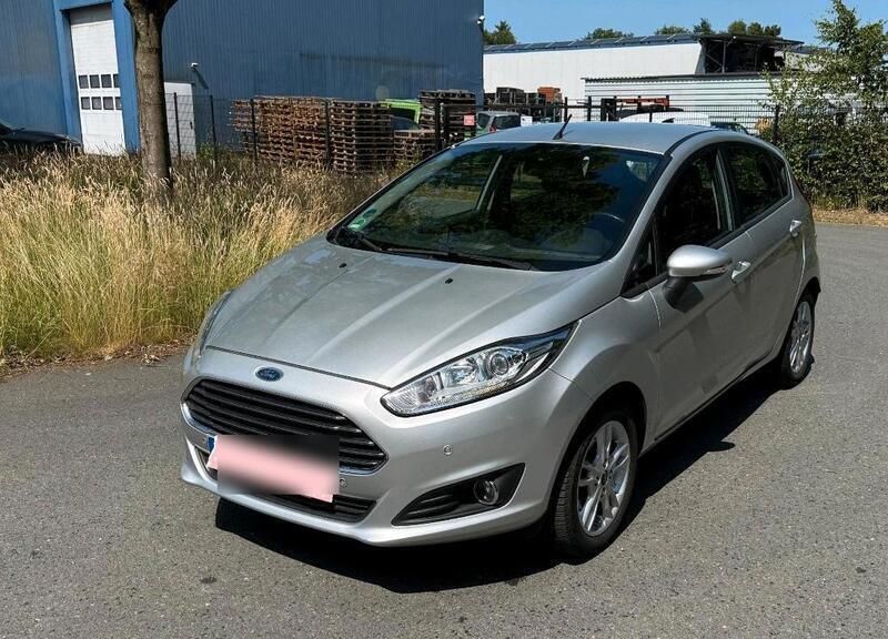 Silber Gebraucht 2015 Ford Fiesta SYNC Edition Kleinwagen | 4.444 € (Fairer Preis) - Bild 1/4