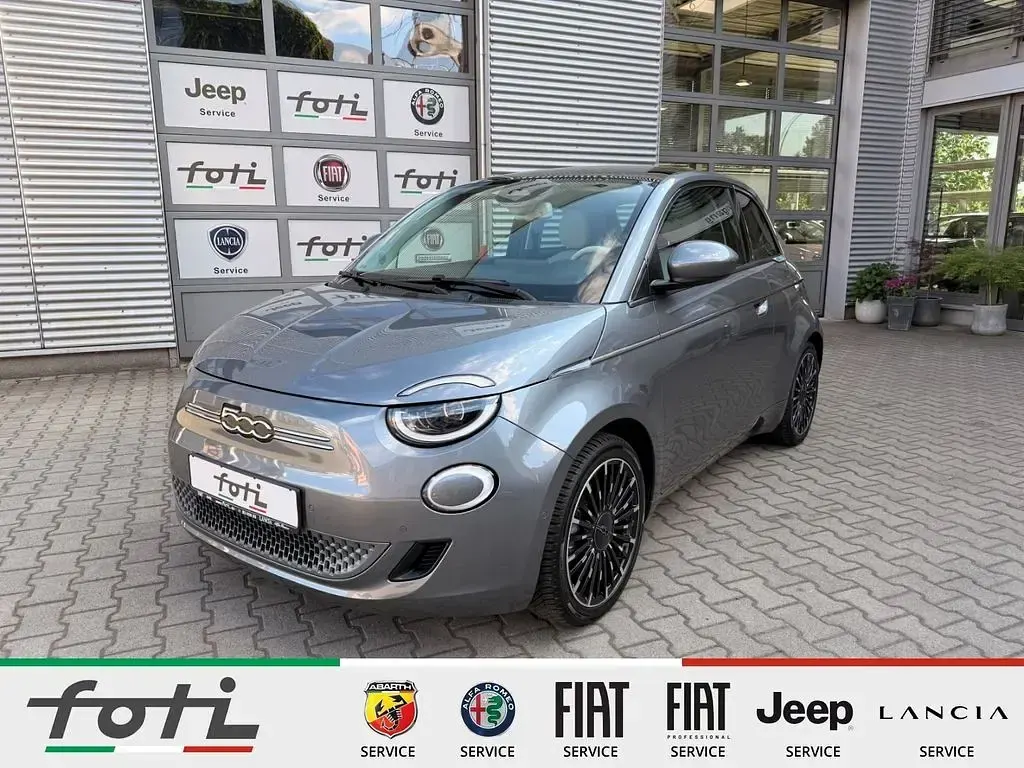 Gebraucht Fiat 500e La Prima 86 kW (118 PS) 2022 Grigio hts Kleinwagen