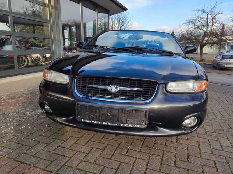 Occasion Chrysler Stratus 163 ch (119 kW) 1999 Noir Cabriolet