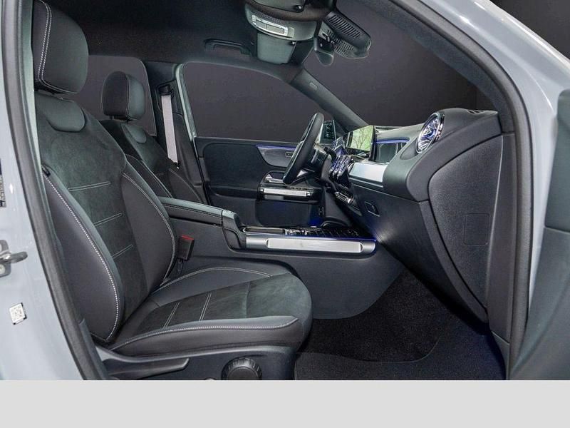 Gebraucht Mercedes GLB180 136 PS (100 kW) 2026 Grau SUV