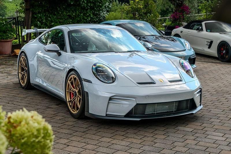 Grau Neu 2025 Porsche 992 | 225.000 € - Bild 1/4