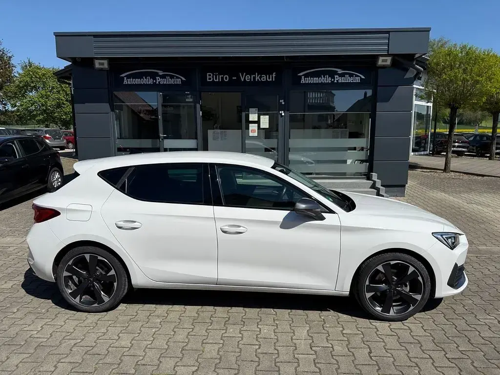 Usata Cupra Leon 150 CV (110 kW) 2024 Bianco Berlina