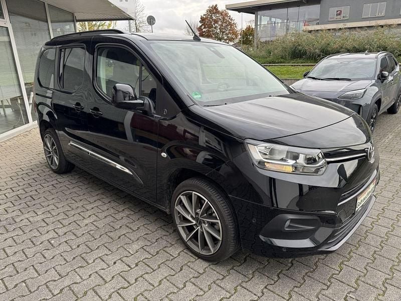 Schwarz Gebraucht 2024 Toyota Proace Verso City Kombi | 30.900 € (Fairer Preis) - Bild 1/4