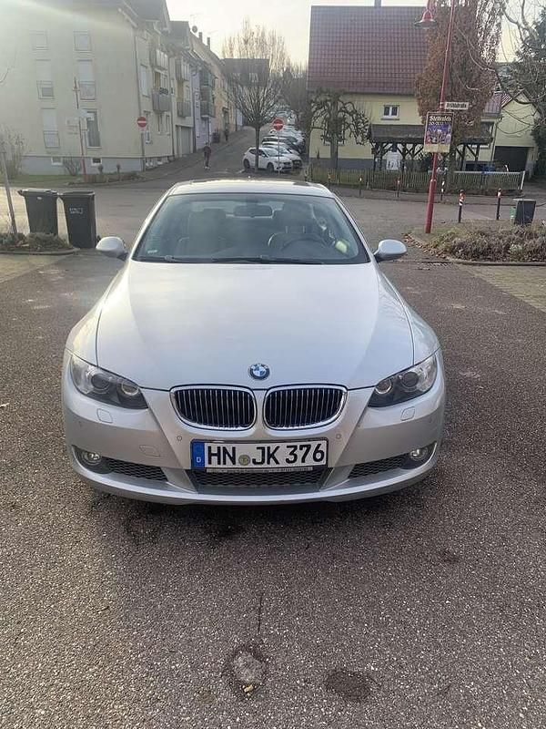 Grau Gebraucht 2006 BMW 335 Coupé | 12.500 € (Superpreis) - Bild 1/4