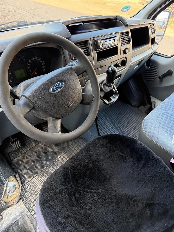 Second-hand Ford Transit 120 CP (88 kW) 2007 Alb Monovolum