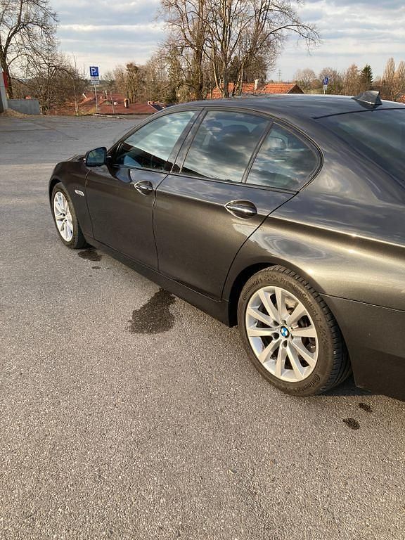 Gebraucht BMW 530 Shadowline 258 PS (189 kW) 2017 Grau Limousine