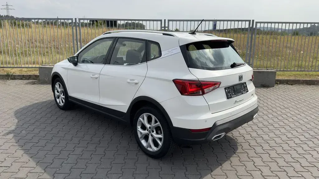 Gebraucht Seat Arona FR 110 PS (80 kW) 2023 Weiß SUV
