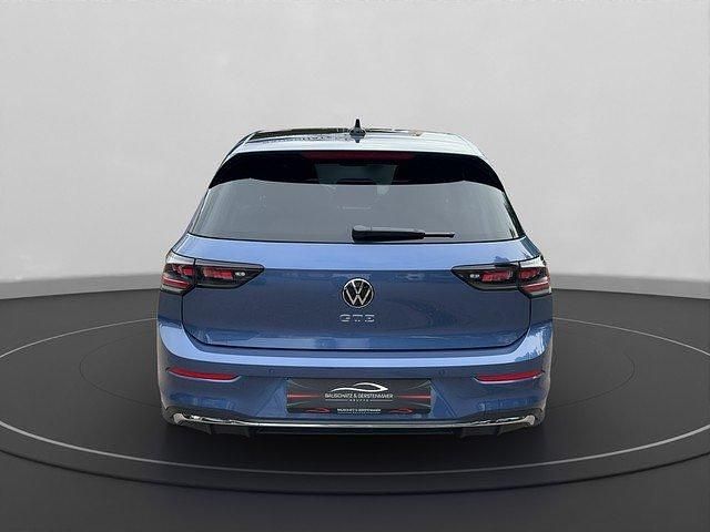 Gebraucht VW Golf VIII GTE 272 PS (200 kW) 2024 Anemonenblau Limousine