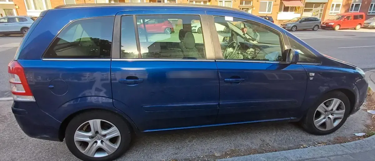 Gebraucht Opel Zafira 120 PS (88 kW) 2010 Blau Van / Kleinbus