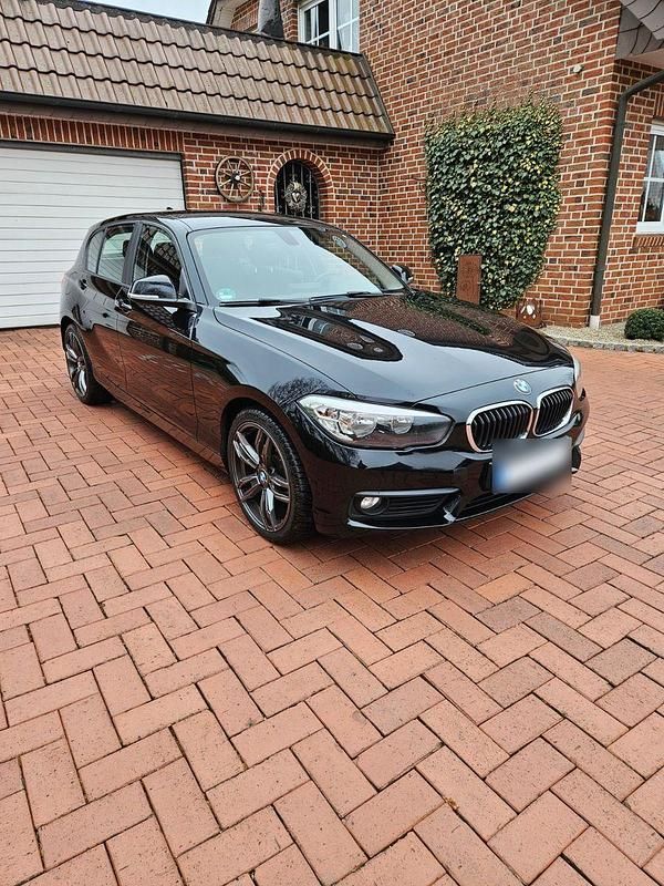 Gebraucht BMW 118 Advantage 136 PS (100 kW) 2017 Schwarz Kleinwagen