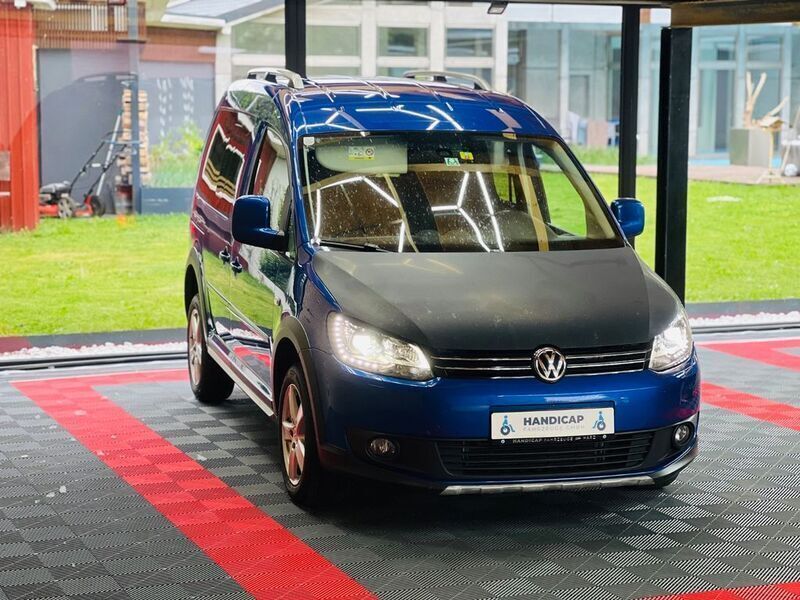 Gebraucht VW Caddy 110 PS (80 kW) 2014 Blau Van / Kleinbus