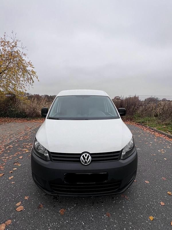 Weiß Gebraucht 2011 VW Caddy Van / Kleinbus | 6.899 € (Guter Preis) - Bild 1/4