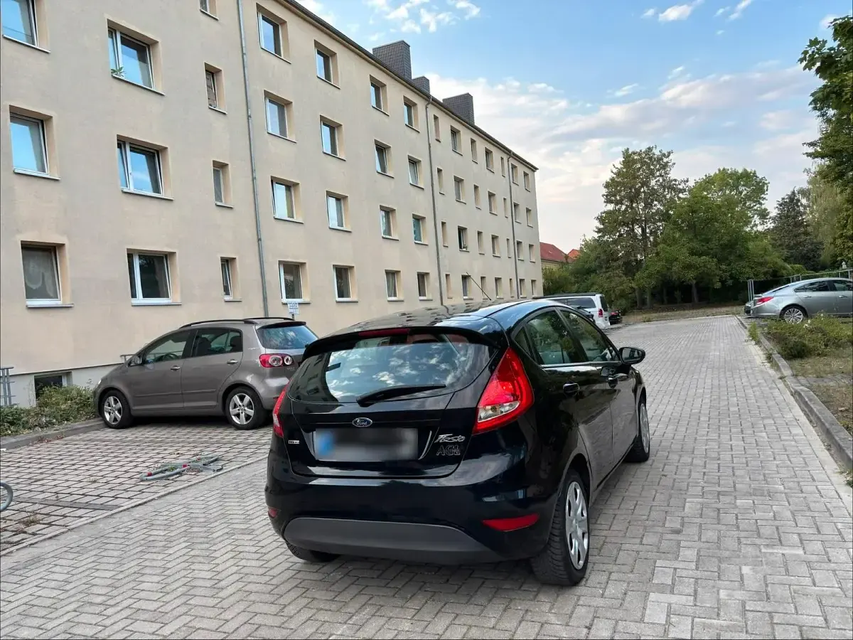 Gebraucht Ford Fiesta 68 PS (50 kW) 2009 Schwarz Kleinwagen